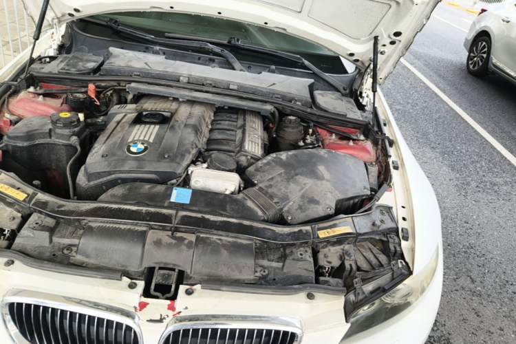 Used BMW 3 Series 2007 325i Convertible Coupe Engine Bay Left