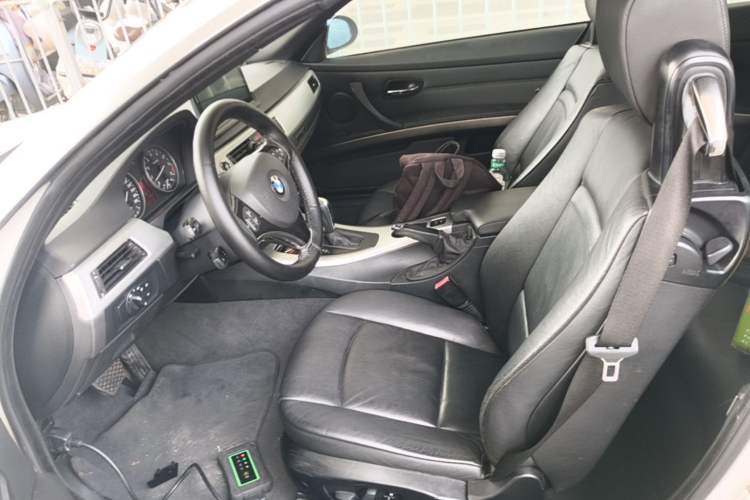 Used BMW 3 Series 2007 325i Convertible Coupe Left Front Seat
