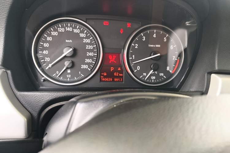 Used BMW 3 Series 2007 325i Convertible Coupe Odometer Close Up