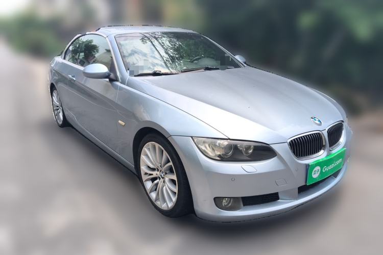 Used BMW 3 Series 2008 330i two-door coupe Front Right 45 Deg