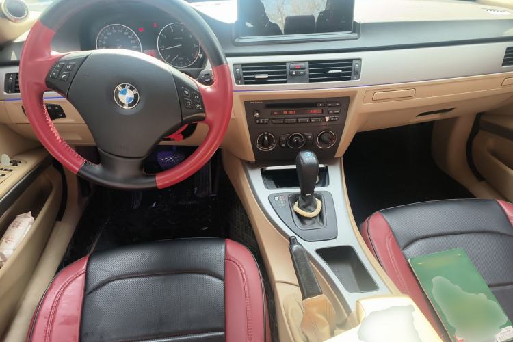 Used BMW 3 Series 2008 320i Active Edition Center Console