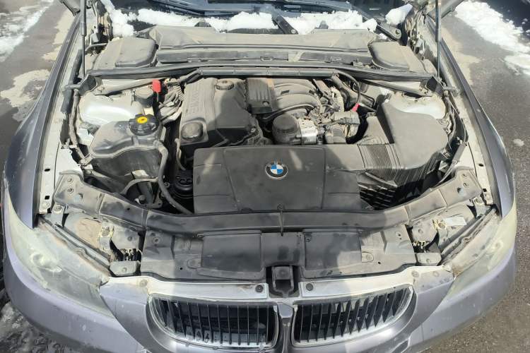 Used BMW 3 Series 2008 320i Active Edition Engine Bay