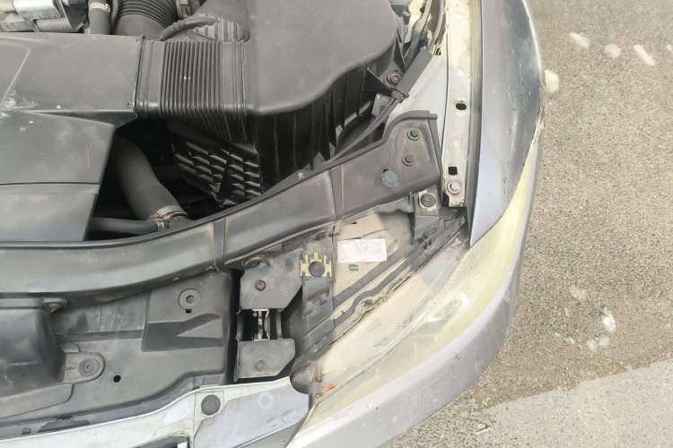 Used BMW 3 Series 2008 320i Active Edition Engine Bay Left
