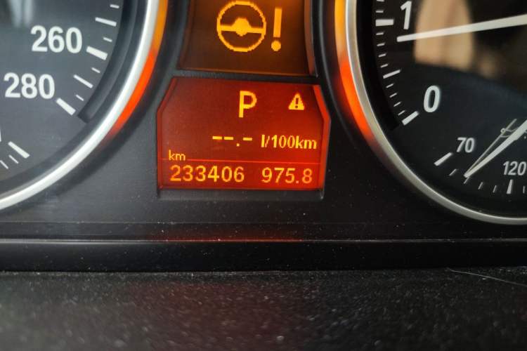 Used BMW 3 Series 2009 335i Odometer Close Up