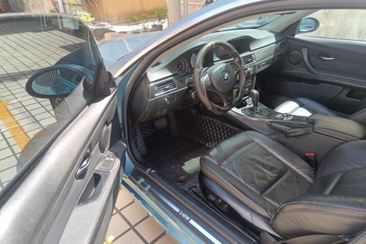 Used BMW 3 Series 2009 330i two-door coupe Driver Seat