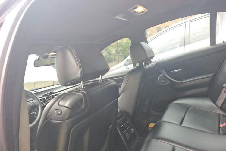 Used BMW 3 Series 2009 325i MT Elegant Edition Headliner