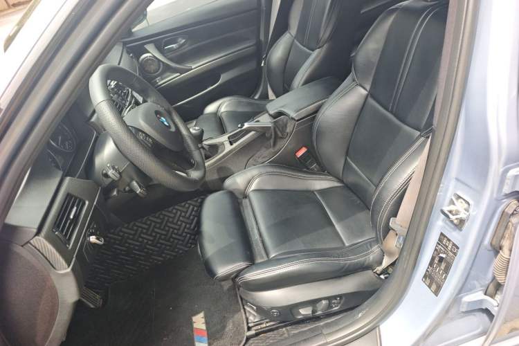 Used BMW 3 Series 2009 325i MT Elegant Edition Left Front Seat