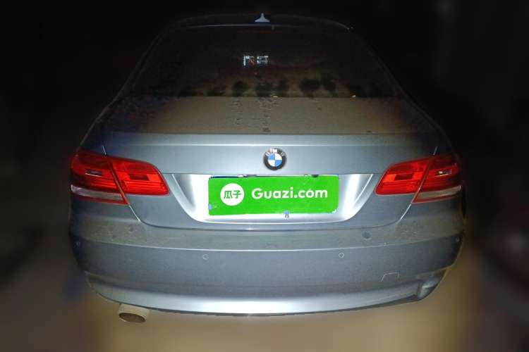 Used BMW 3 Series 2009 320i two-door coupe Rear