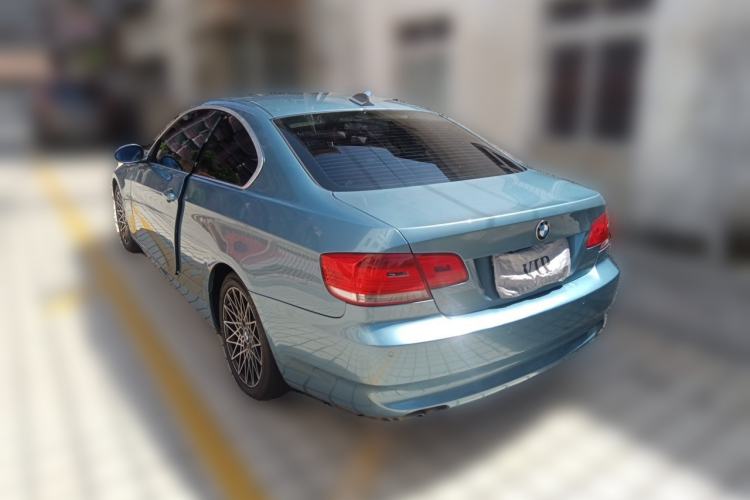 Used BMW 3 Series 2009 330i two-door coupe Rear Left 45 Deg