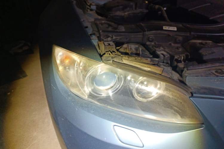 Used BMW 3 Series 2009 320i two-door coupe Right Front Headlight