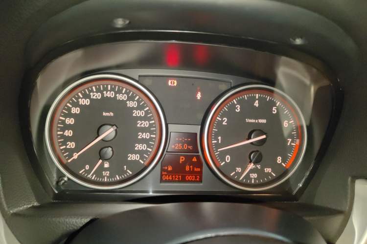 Used BMW 3 Series 2009 325i two-door coupe Instrument Cluster
