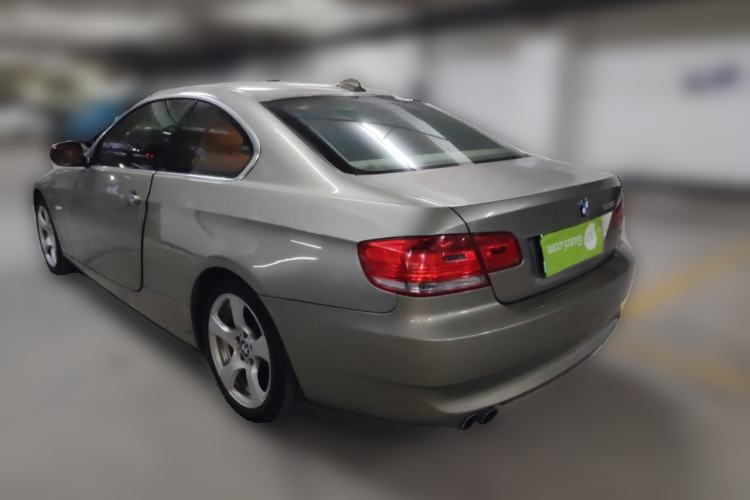 Used BMW 3 Series 2009 325i two-door coupe Rear Left 45 Deg