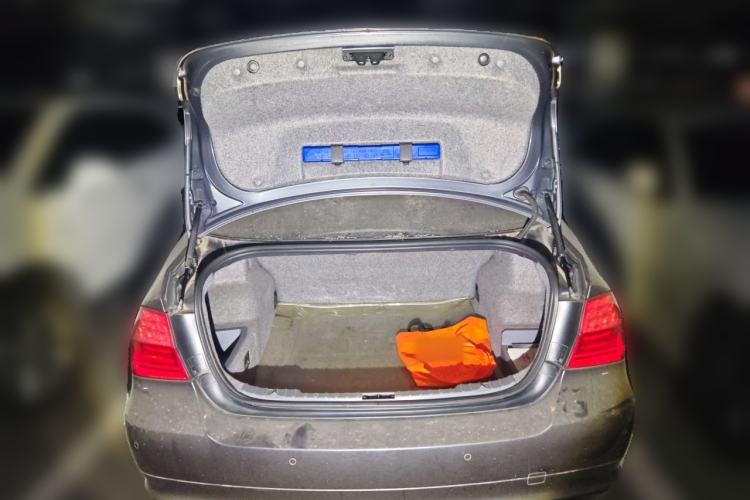Used BMW 3 Series 2009 325i Sport Edition Trunk