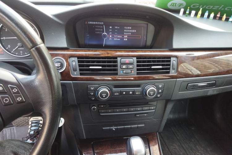 Used BMW 3 Series 2009 320i Luxury Edition Audio And AC Panel