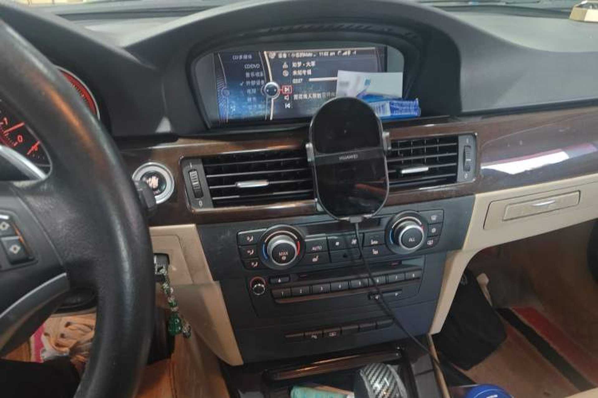 Used BMW 3 Series 2009 335i Audio And AC Panel