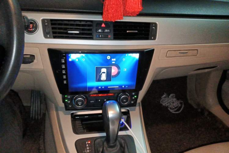 Used BMW 3 Series 2009 318i Leading Model Audio And AC Panel