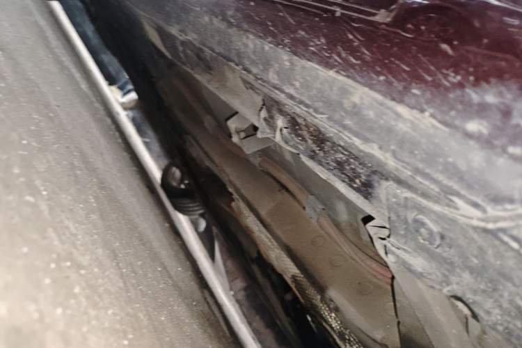 Used BMW 3 Series 2009 320i two-door coupe Chassis Front Right