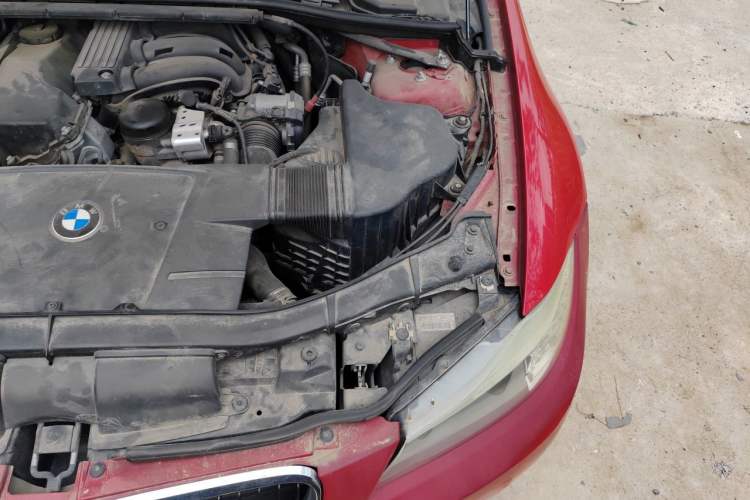 Used BMW 3 Series 2009 318i Active Edition Engine Bay Left