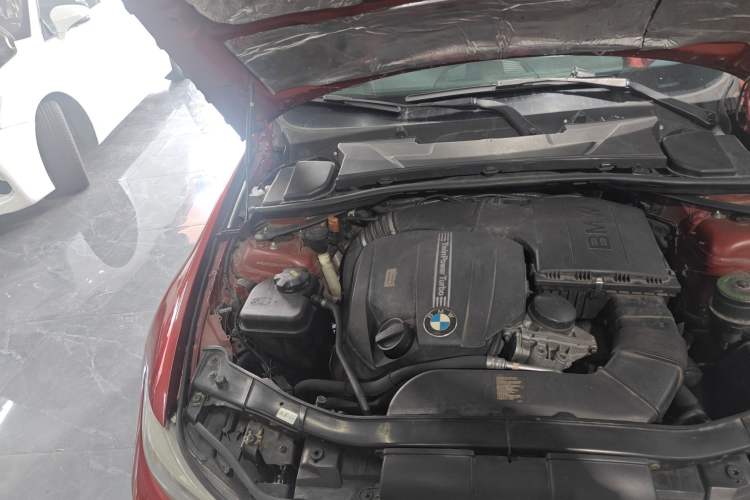 Used BMW 3 Series 2009 335i Engine Bay Right