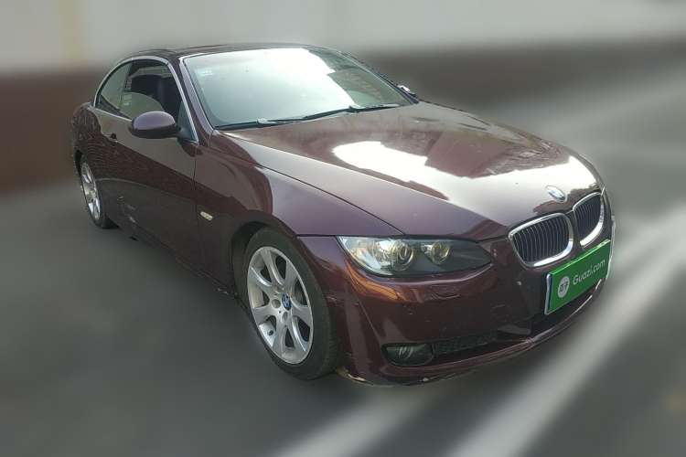 Used BMW 3 Series 2009 330i Convertible Coupe Front Right 45 Deg