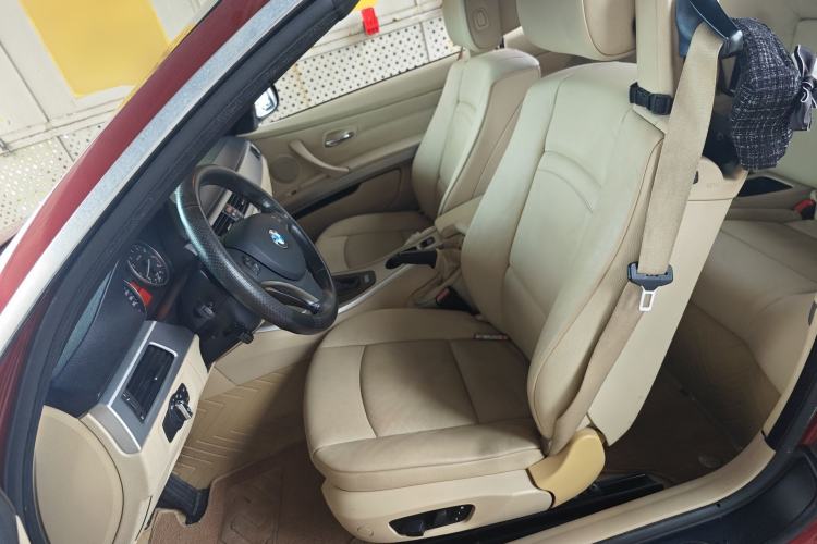 Used BMW 3 Series 2009 325i Convertible Coupe Left Front Seat