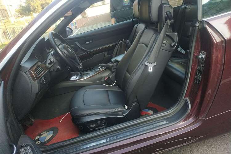 Used BMW 3 Series 2009 330i Convertible Coupe Left Front Seat