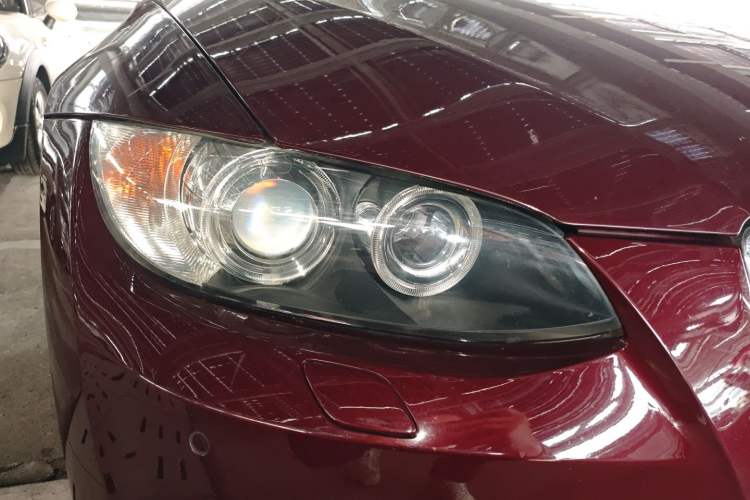Used BMW 3 Series 2009 320i two-door coupe Right Front Headlight