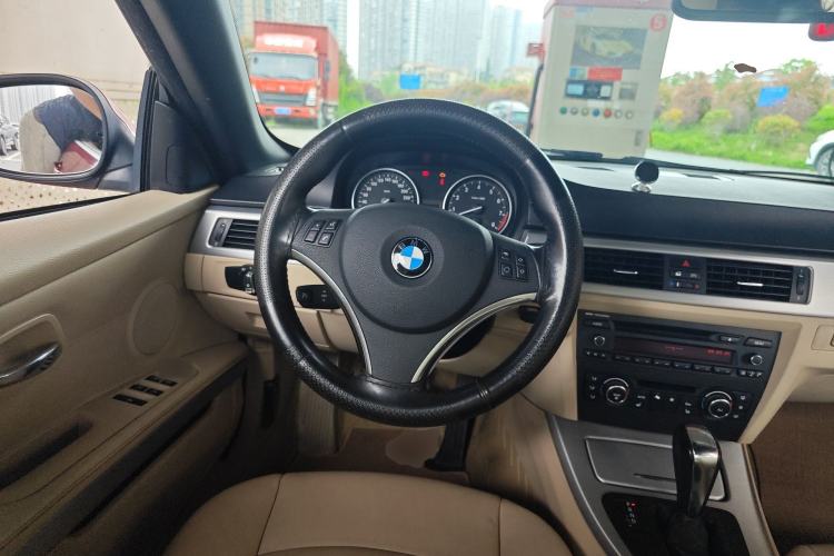Used BMW 3 Series 2009 325i Convertible Coupe Steering Wheel