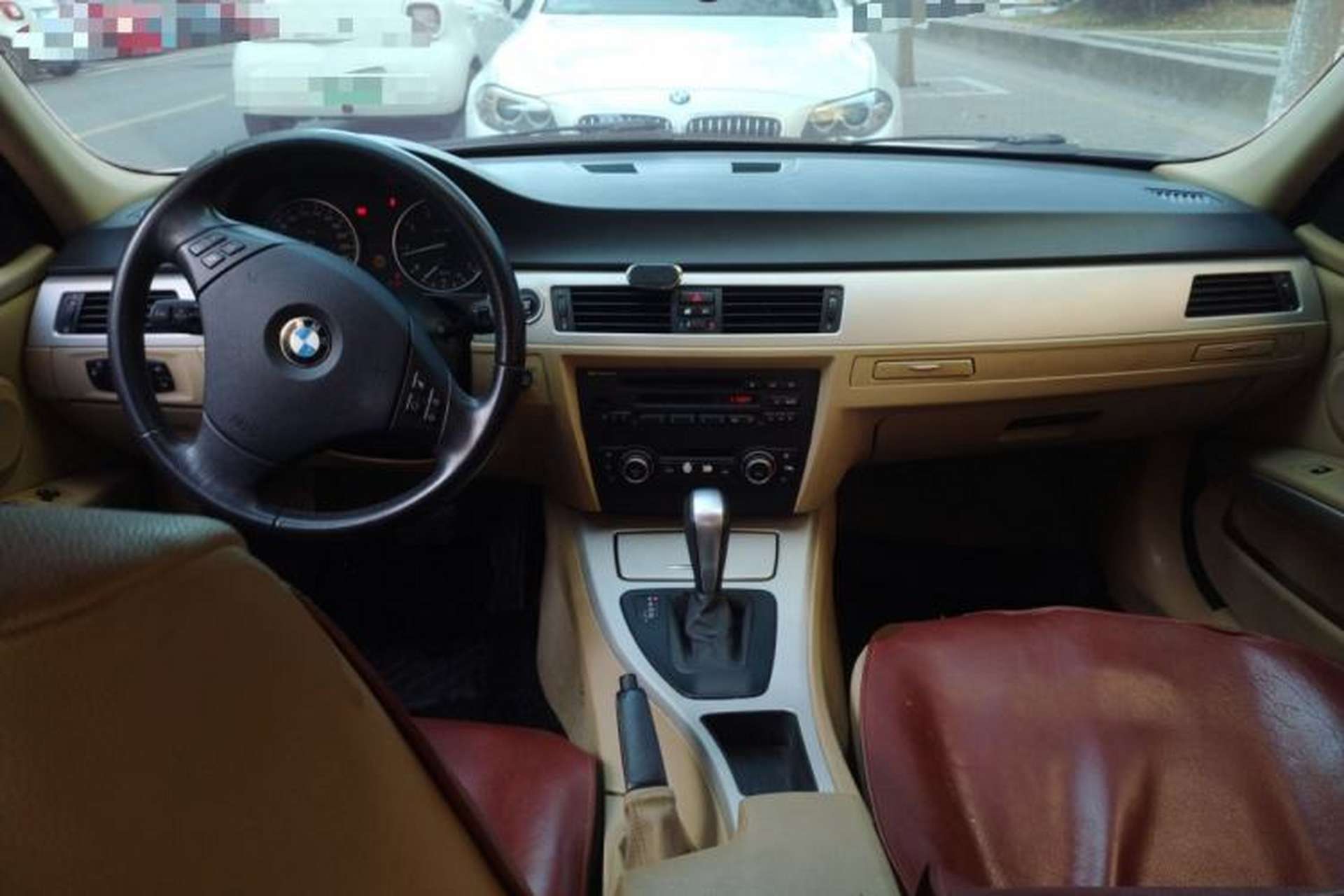 Used BMW 3 Series 2009 318i Leading Model Center Console