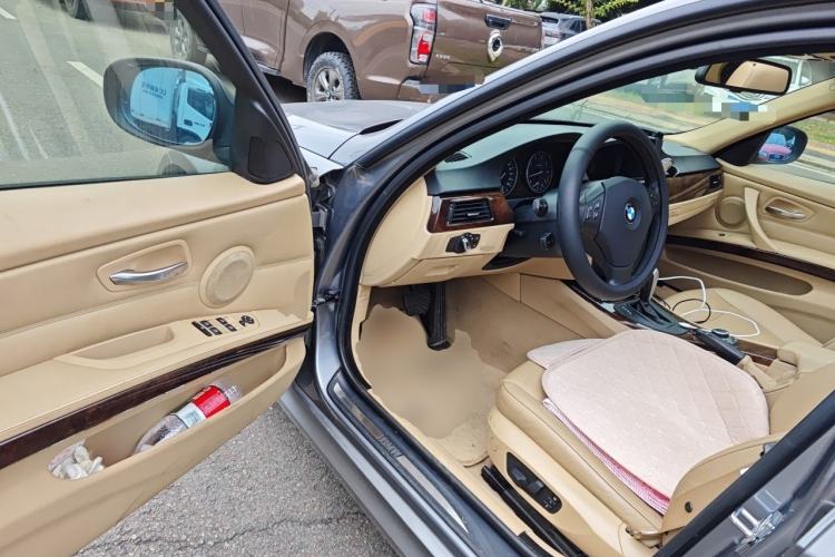 Used BMW 3 Series 2009 320i Luxury Edition Driver Seat