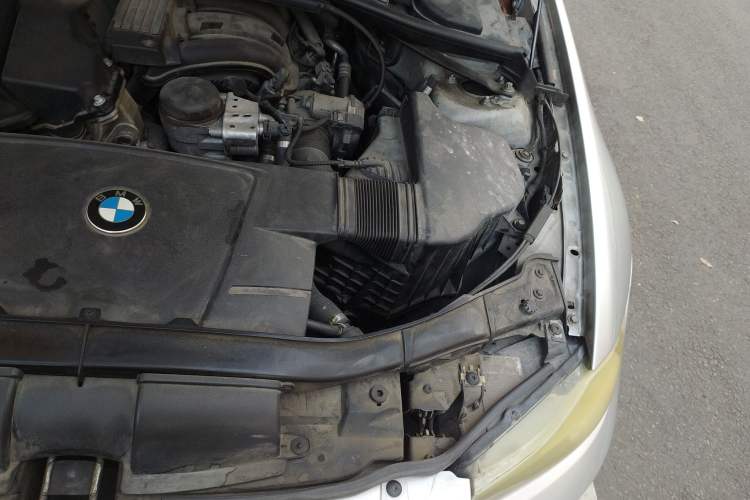 Used BMW 3 Series 2009 318i Leading Model Engine Bay Left