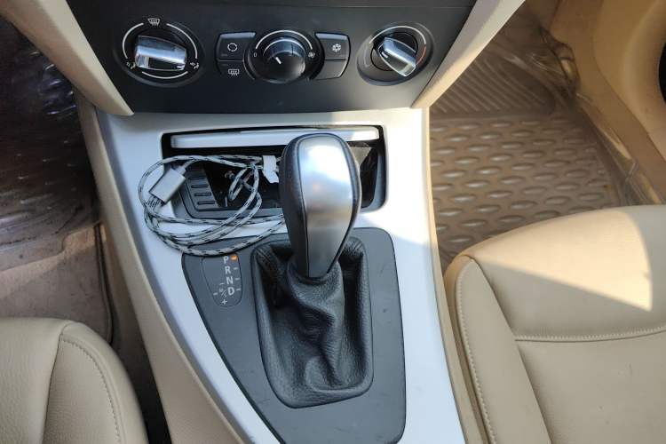 Used BMW 3 Series 2009 318i Leading Model Gear Lever