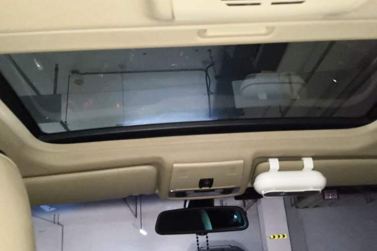 Used BMW 3 Series 2009 335i Headliner