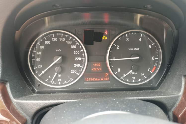 Used BMW 3 Series 2009 320i Sport Edition Instrument Cluster