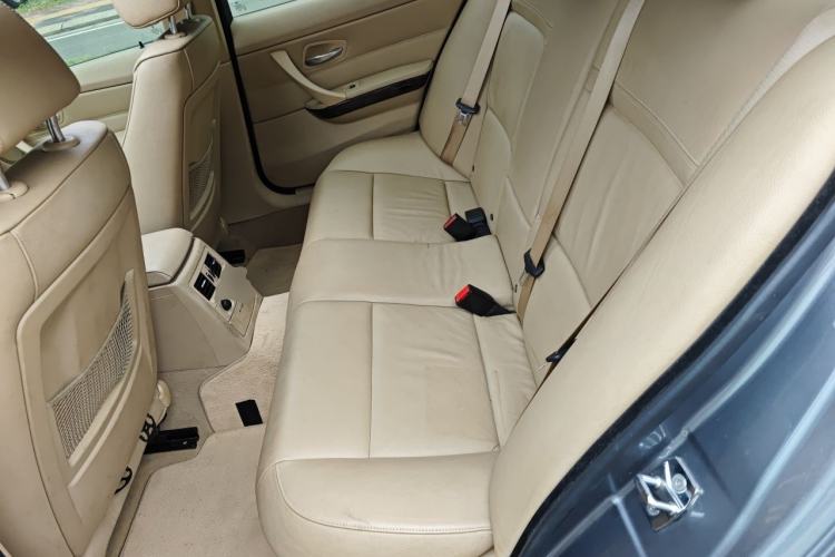 Used BMW 3 Series 2009 320i Luxury Edition Left Rear Seat