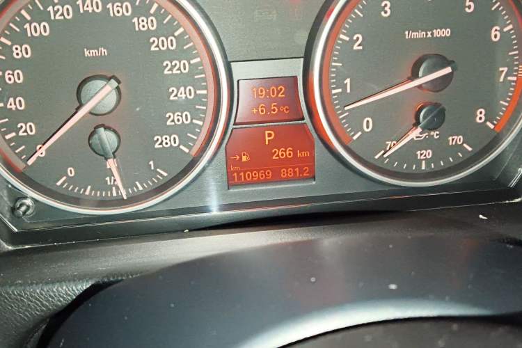 Used BMW 3 Series 2009 335i Odometer Close Up