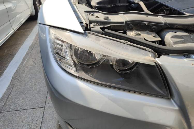 Used BMW 3 Series 2009 318i Leading Model Right Front Headlight