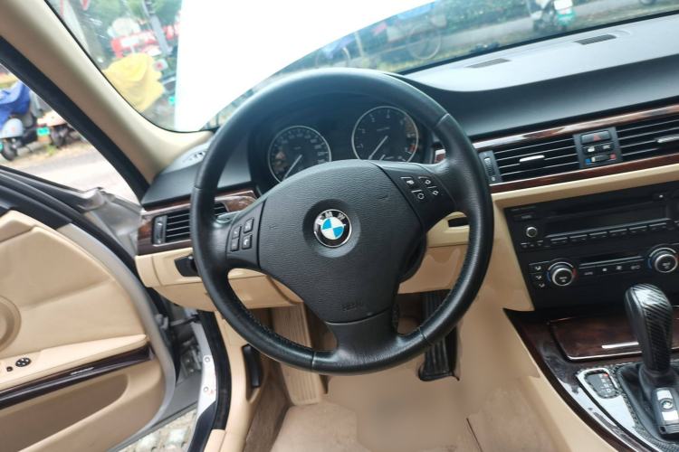 Used BMW 3 Series 2009 320i Sport Edition Steering Wheel