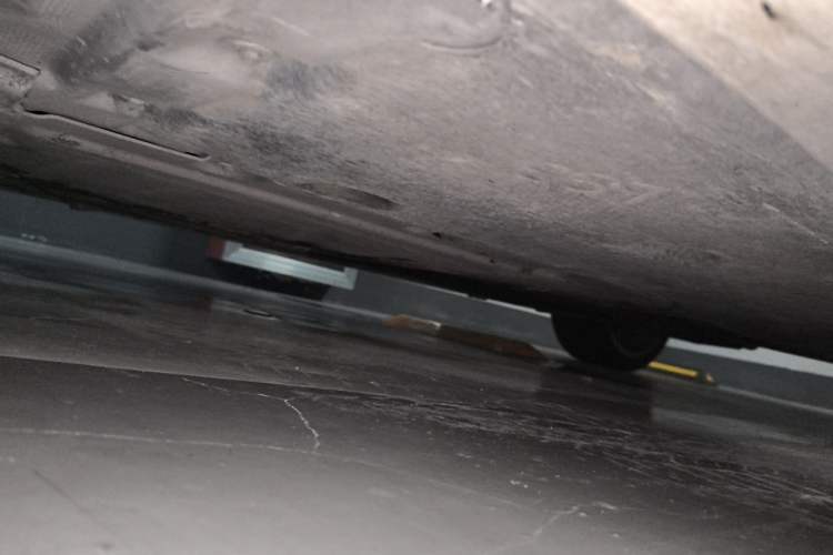 Used BMW 3 Series 2009 330i two-door coupe Chassis Front Left