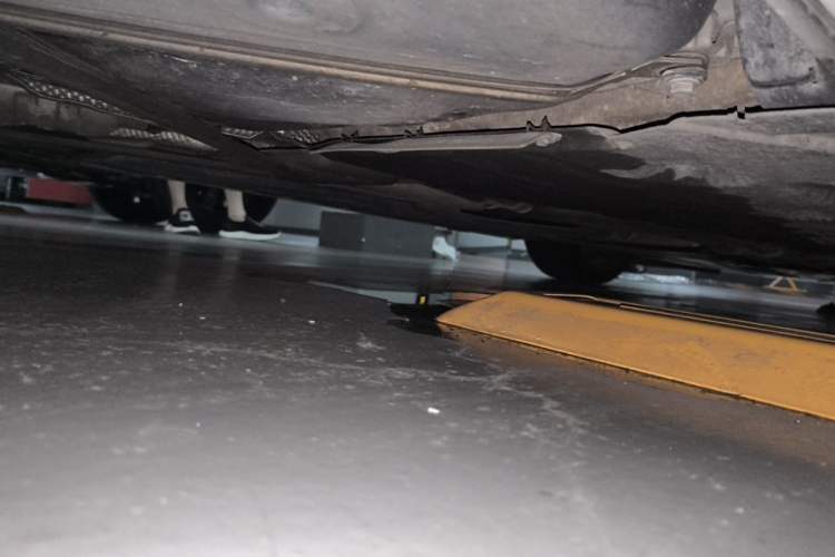 Used BMW 3 Series 2009 330i two-door coupe Chassis Rear Right