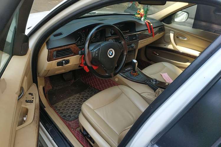Used BMW 3 Series 2009 320i Luxury Edition Driver Seat