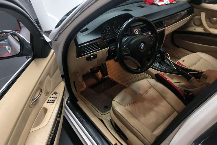 Used BMW 3 Series 2009 325i Sport Edition Driver Seat