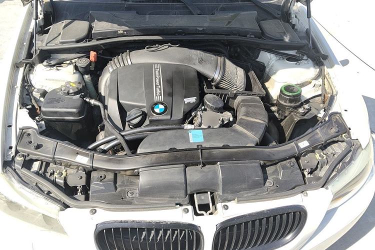 Used BMW 3 Series 2009 335i Engine Bay