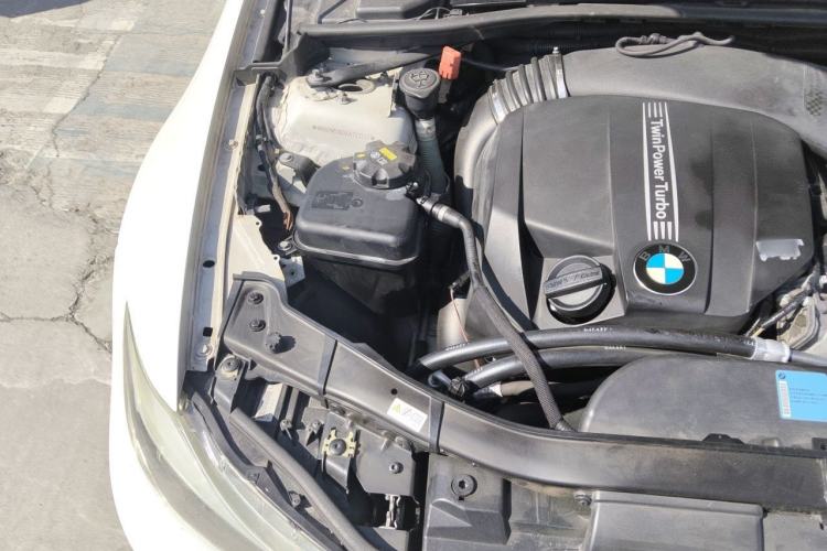 Used BMW 3 Series 2009 335i Engine Bay Right