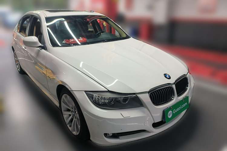 Used BMW 3 Series 2009 325i Sport Edition Front Right 45 Deg