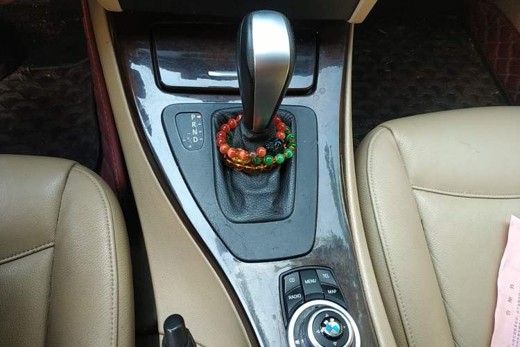 Used BMW 3 Series 2009 320i Luxury Edition Gear Lever