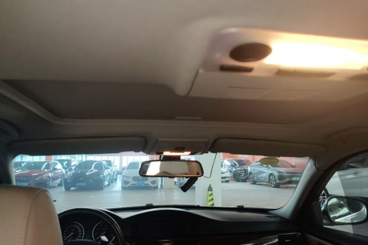 Used BMW 3 Series 2009 325i Luxury Edition Headliner