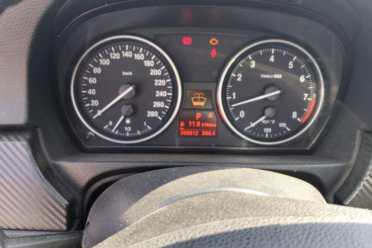 Used BMW 3 Series 2009 335i Odometer Close Up