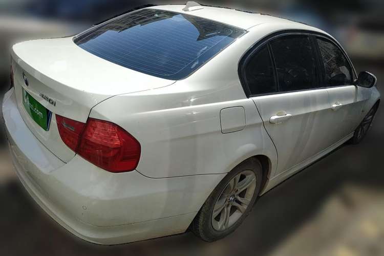 Used BMW 3 Series 2009 320i Luxury Edition Rear Right 45 Deg