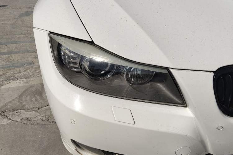 Used BMW 3 Series 2009 335i Right Front Headlight